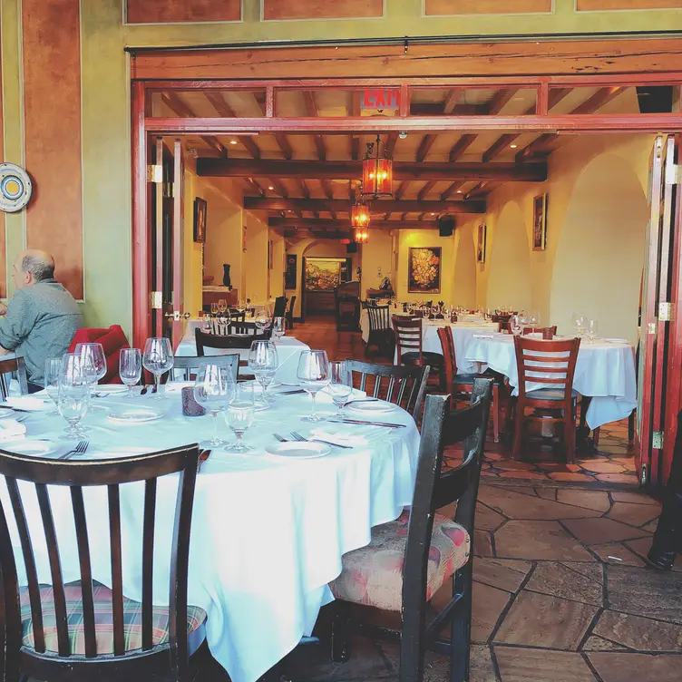 Al Porto Ristorante, Vancouver, BC