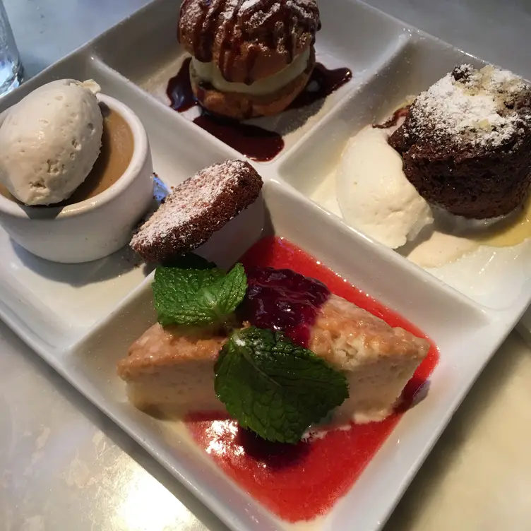 Va de Vi Bistro & Wine Bar, Walnut Creek, CA