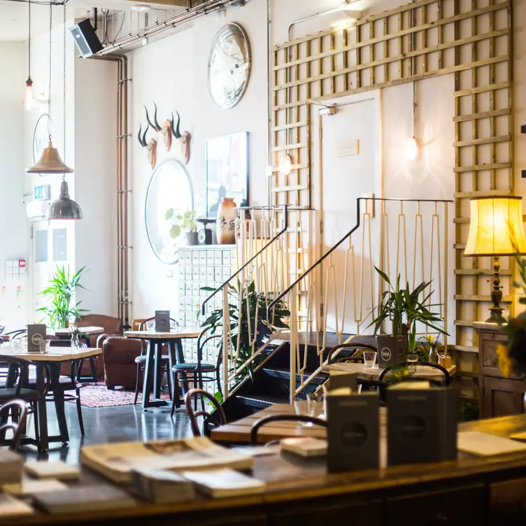 Wringer and Mangle, London, 