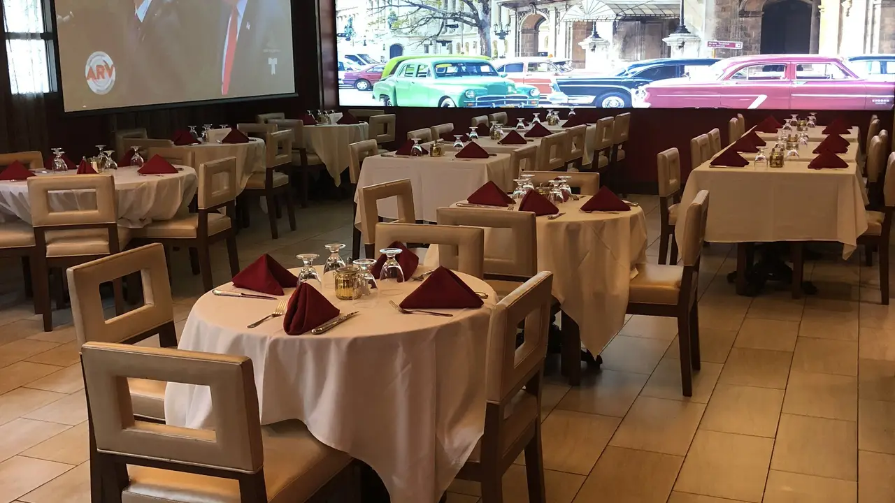 Havana Cafe - Hialeah Park Racing & Casino, Hialeah, FL