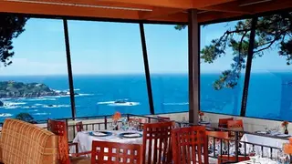 A photo of Pacific's Edge restaurant