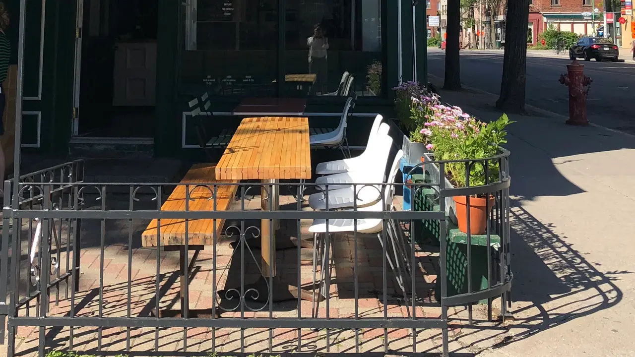 Bloomfield QC Outremont