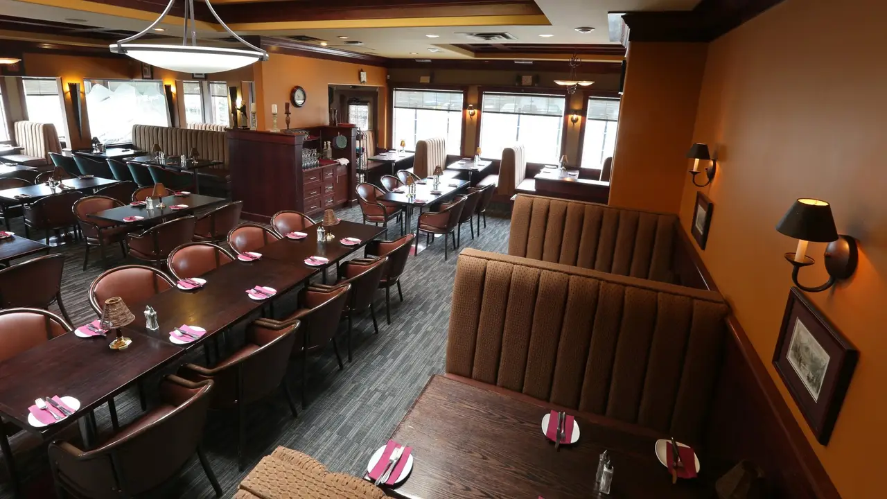 Patrinos Steak House & Lounge, Canmore, AB