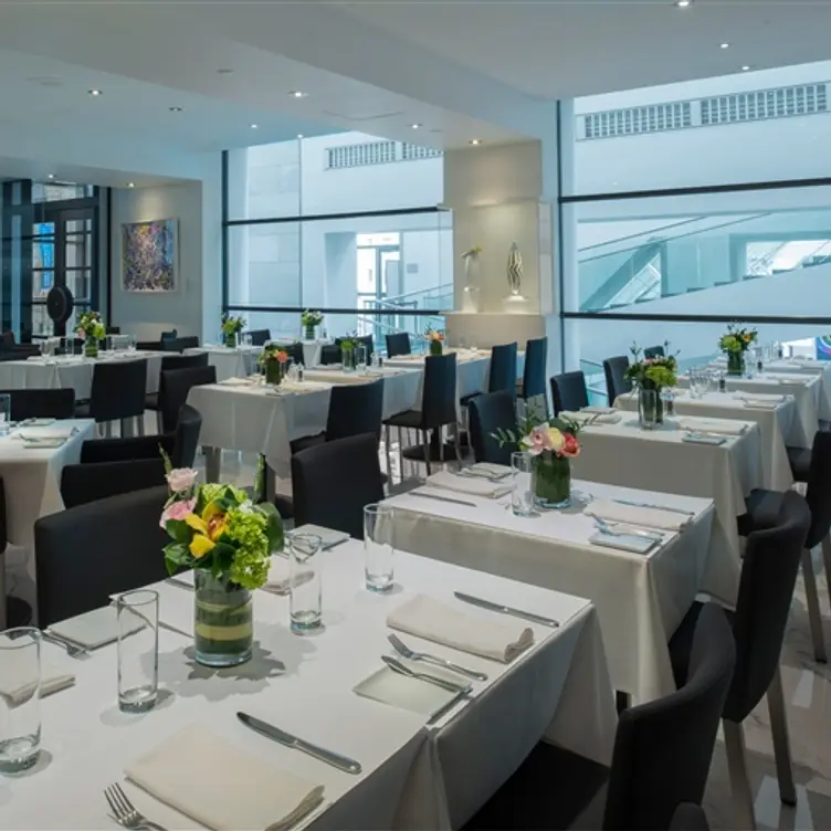 Le Beaux Arts Restaurant, Montréal, QC
