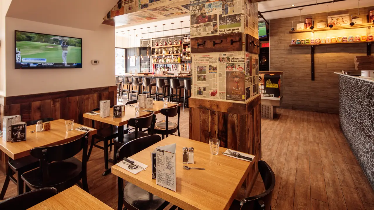 Bàcaro Urban Pizzeria - Westmount, Westmount, QC