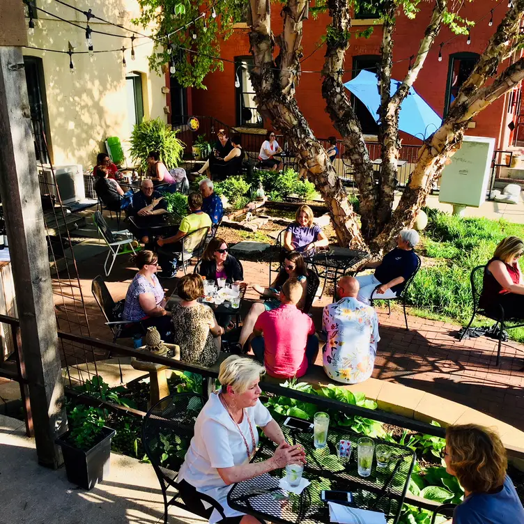 RowHouse Restaurant, Topeka, KS