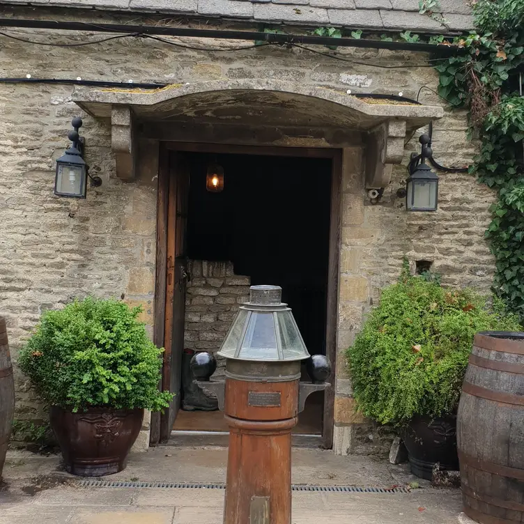 The Wild Duck, Ewen, Gloucestershire