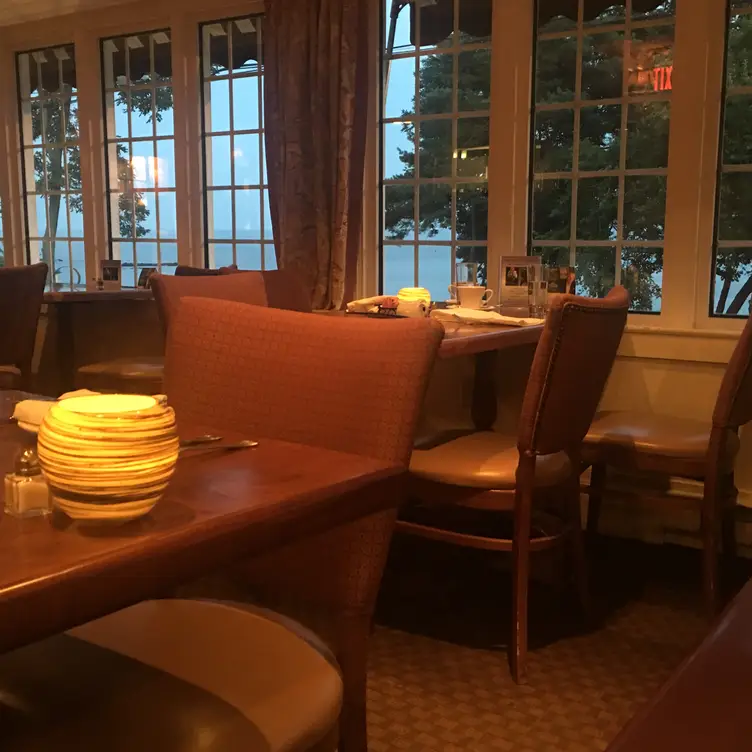 1637 at York Harbor Inn, York Harbor, ME