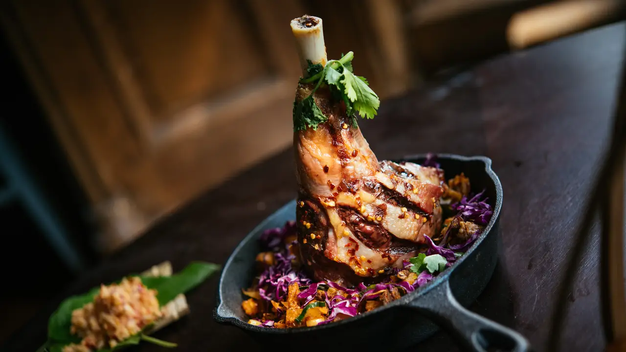 Nama - Nama Bar & Kitchen, Montréal, QC