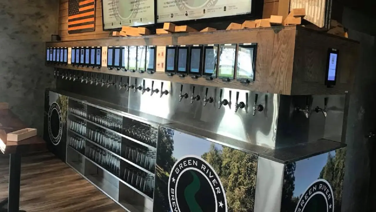 Green River Taproom, Winters, CA