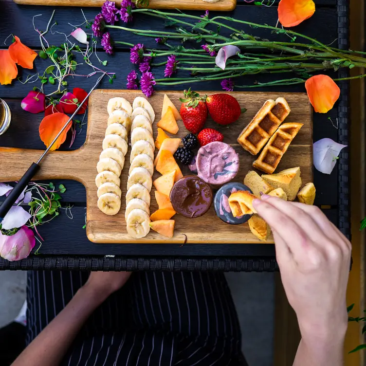 Monki Bistro, Calgary, AB