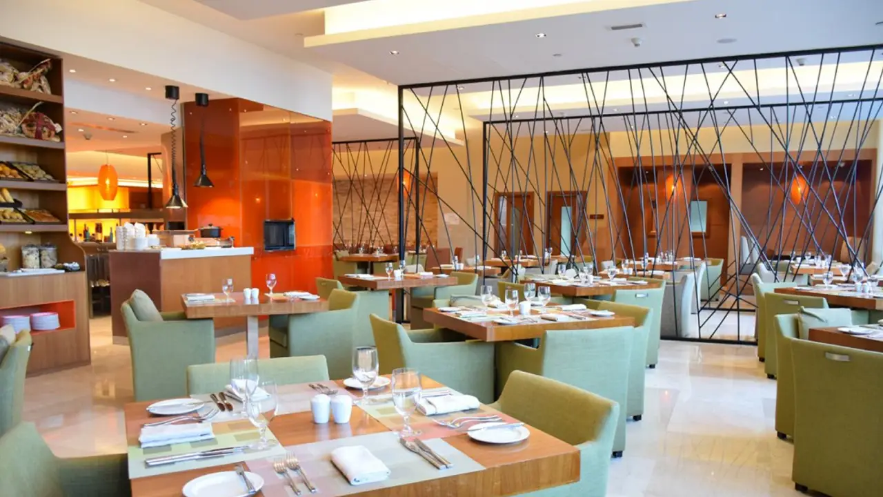 Choices - Yas Island Rotana, Abu Dhabi, Abu Dhabi