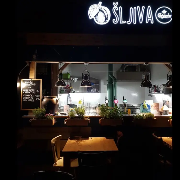 Sljiva, Berlin, BE