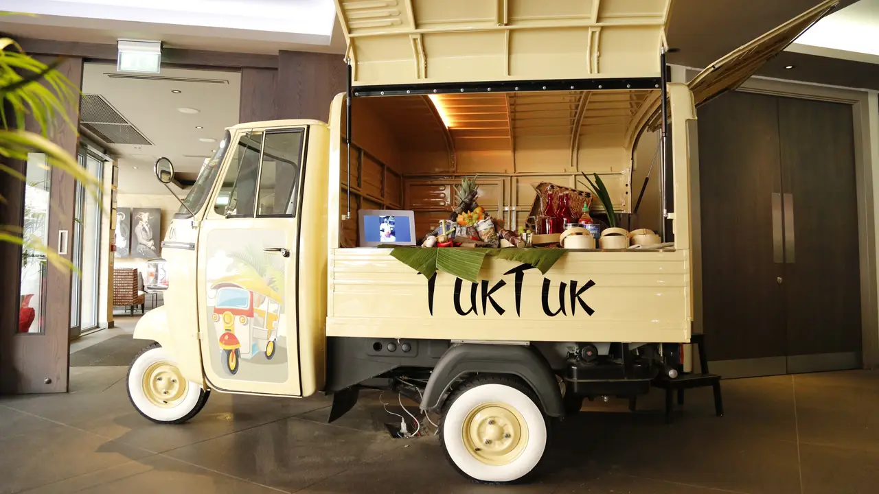 Tuk Tuk, London, 