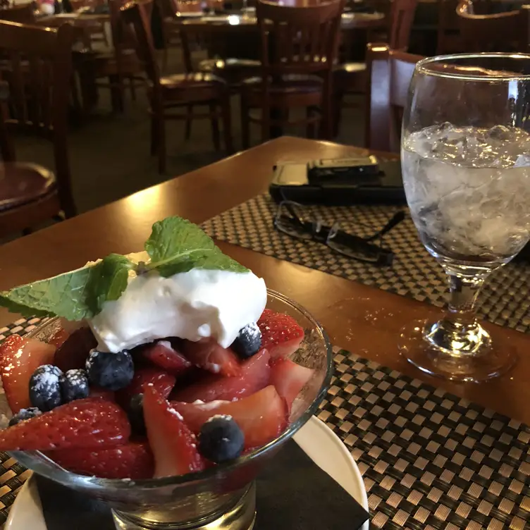 Tustin Grille - Permanently Closed, Tustin, CA