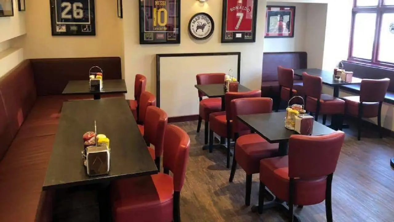 Mad Dogs Bar and Restaurant, Sherbourne, Dorset