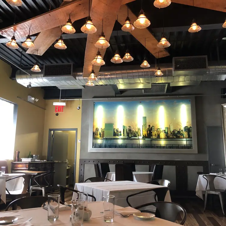 Crescent Grill - Permanently Closed, Long Island City, NY