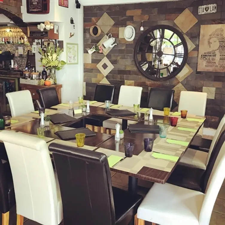 Locanda Canton, London, 