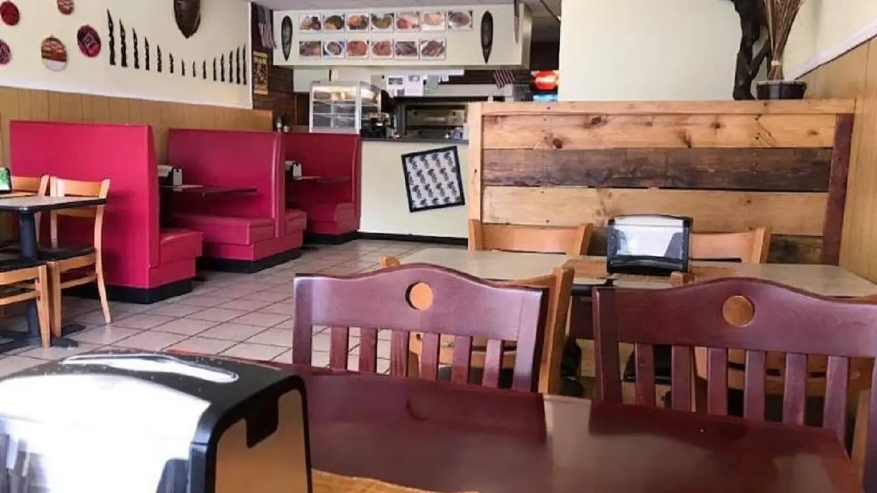Buutchiis Grille, Ambler, PA