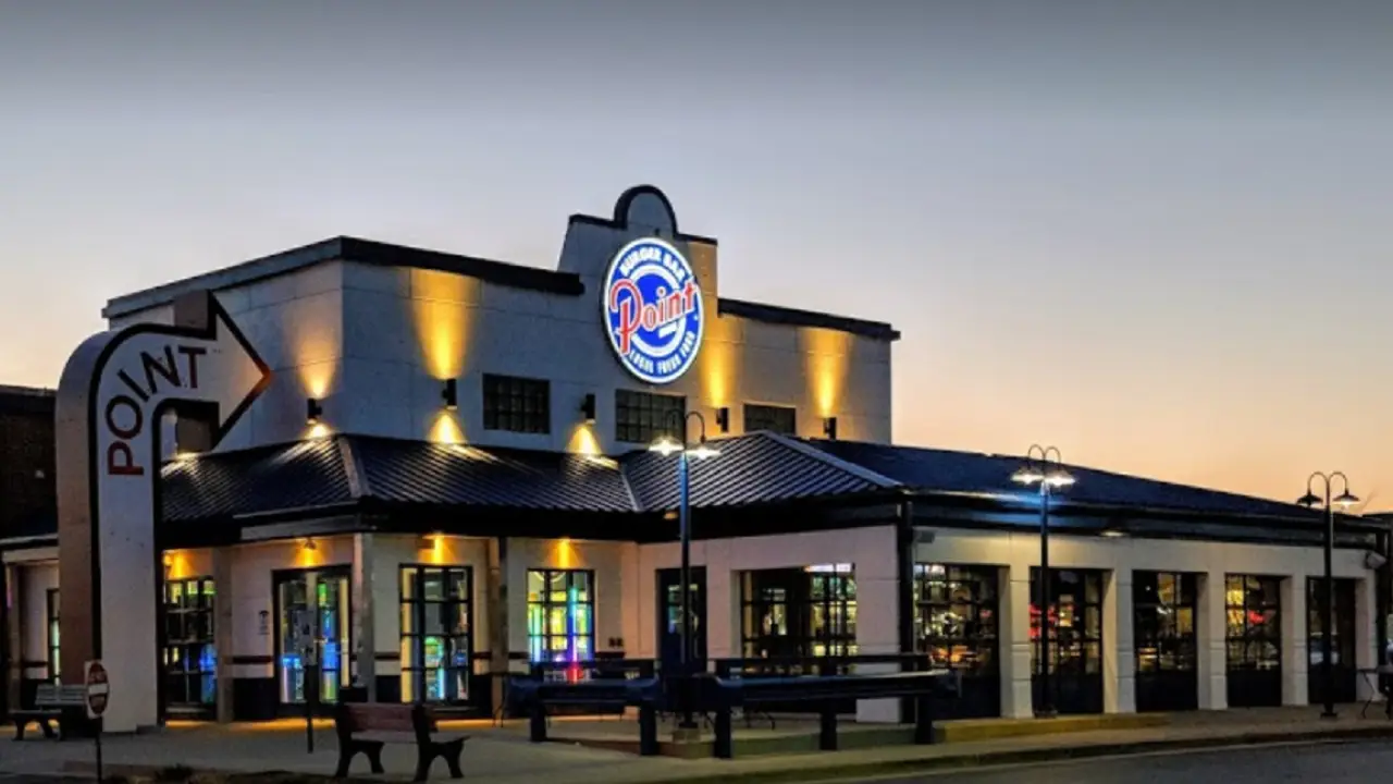 Point Burger Bar - New Berlin, New Berlin, WI