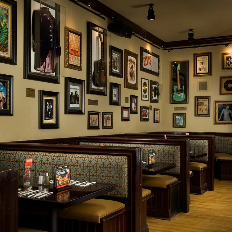 Hard Rock Cafe - Houston - Hard Rock Cafe - Houston, Houston, TX