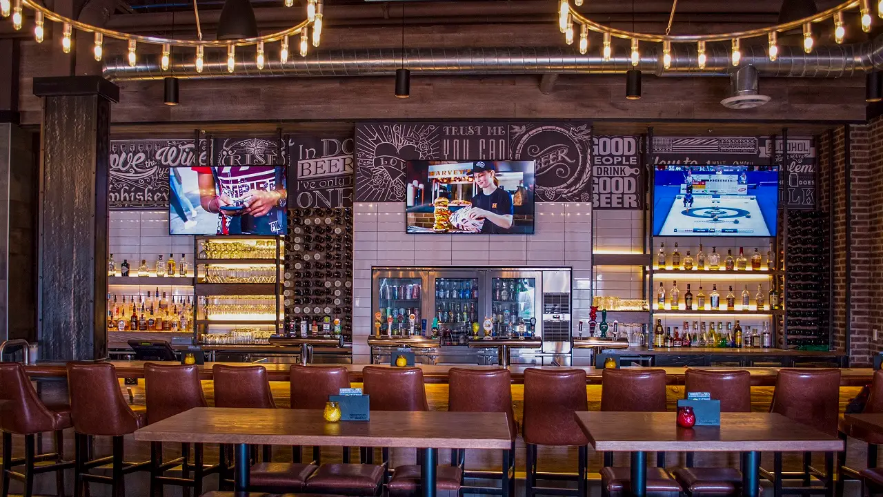 State & Main Kitchen + Bar - State & Main Kitchen + Bar - Jasper Ave - Permanently Closed, Edmonton, AB