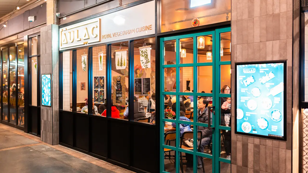 Au Lac Royal Vegetarian Cuisine - Woden, Phillip, AU-ACT