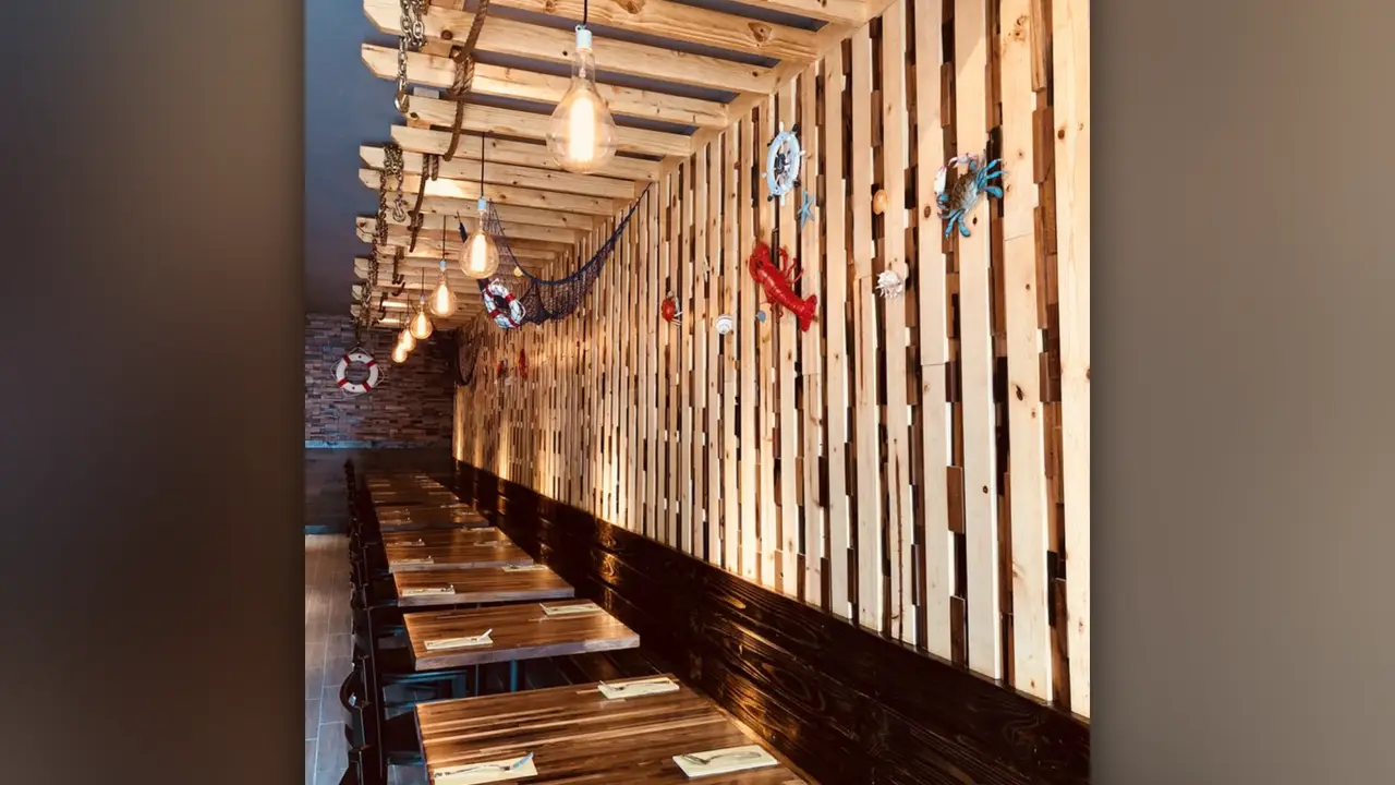 The Juicy Seafood - Permanently Closed, New York, NY