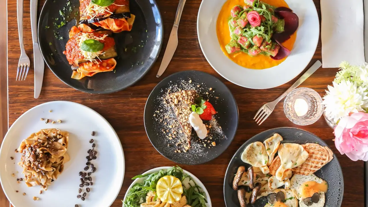 Maccaroni Osteria Italiana, Clifton Hill, AU-VIC