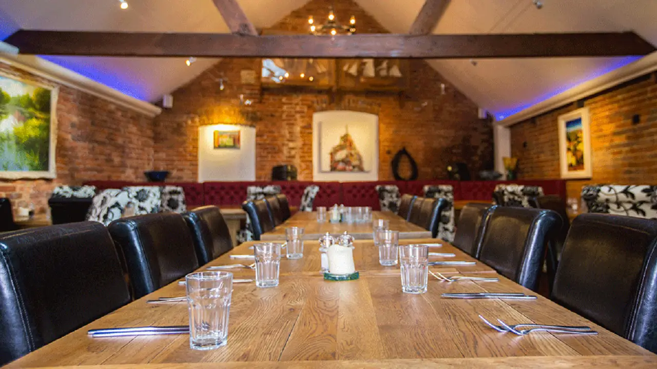 The Stables at The White Hart, Cranleigh, Surrey