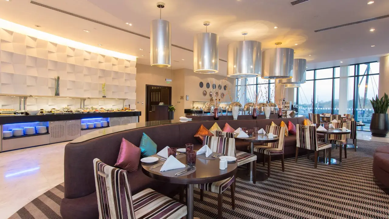 Silk Route Cafe - Holiday Inn Abu Dhabi, Abu Dhabi, Abu Dhabi