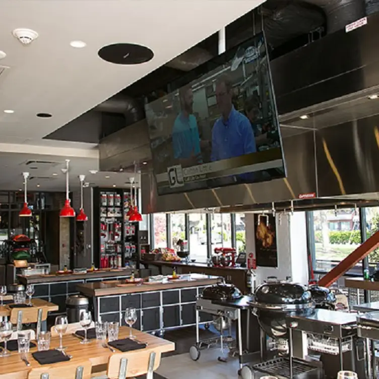 Weber Grill St. Louis, St. Louis, MO