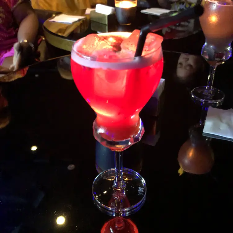 Q's Bar and Lounge / Palazzo Versace Hotel / Dubai, Dubai, Dubai