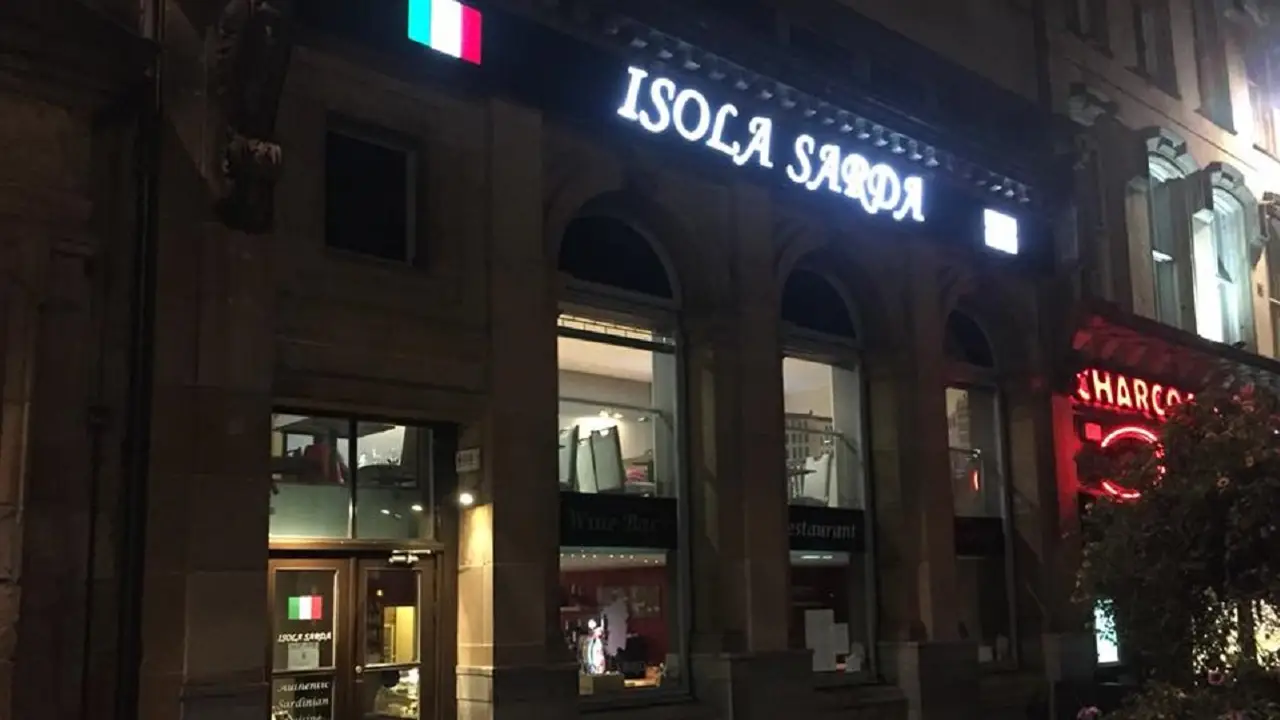 Isola Sarda, Glasgow, Glasgow