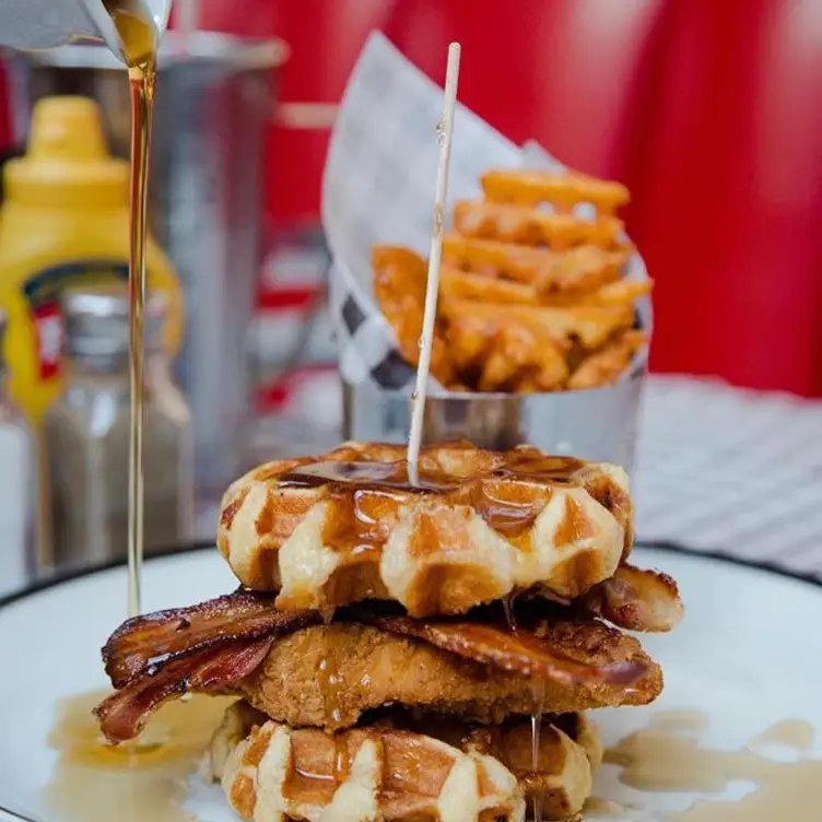 Ed's Diner - Cambridge Extra, Boxworth Cambridge, Cambridgeshire