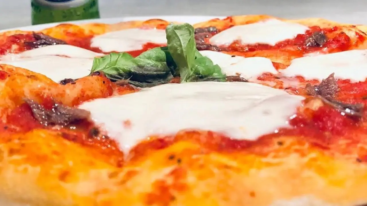 Frank's Pizza House, Toronto, ON