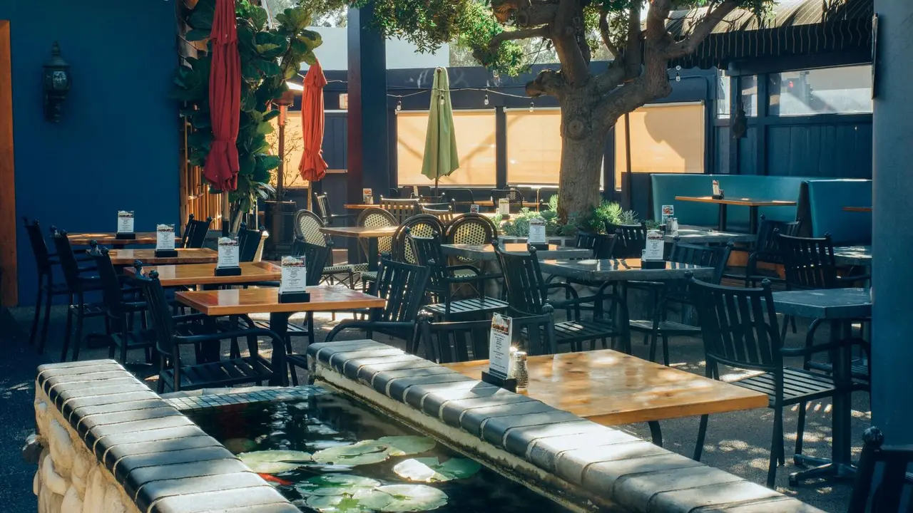 Ivanhoe Restaurant & Bar, Los Angeles, CA