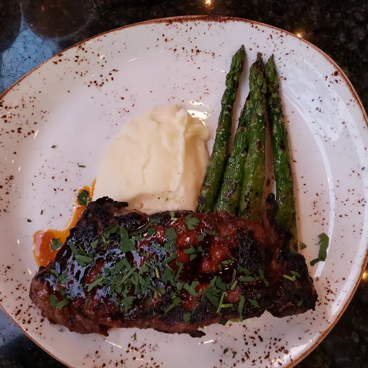 Barbatella, Naples, FL
