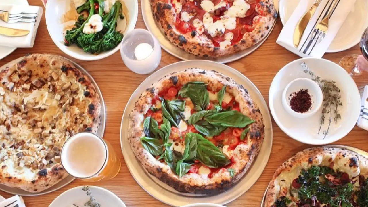 Unit-d Pizzeria - Unit-D Pizzeria - Permanently Closed, Austin, TX
