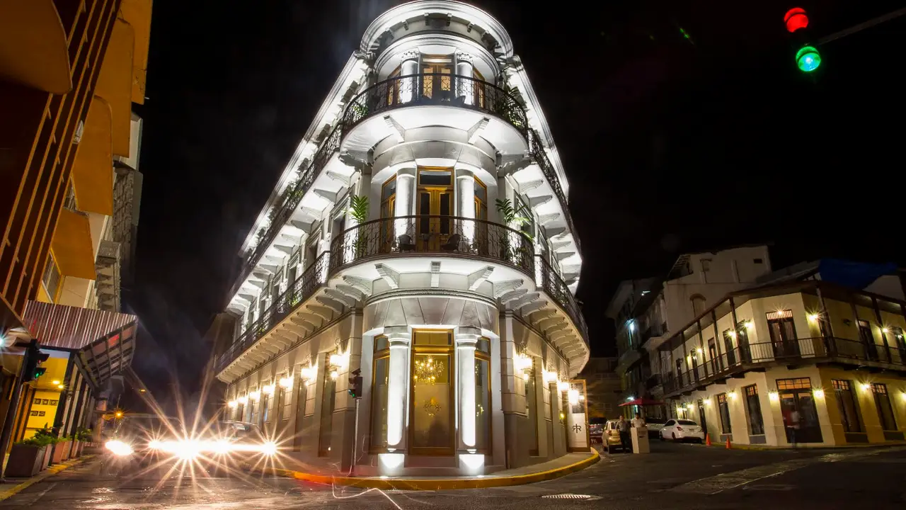 LOLA mía, Ciudad de Panamá, Panama