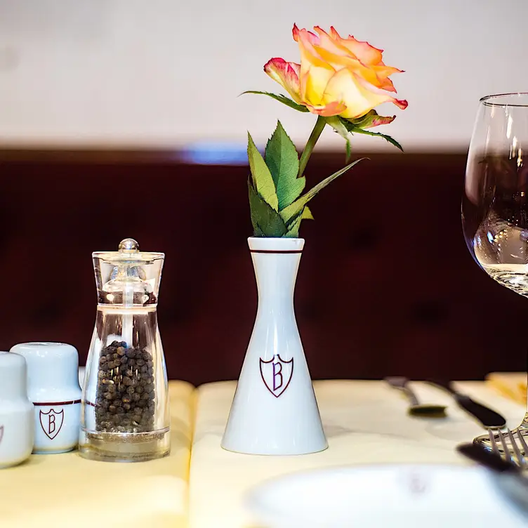 Table - Bolton's, London, 