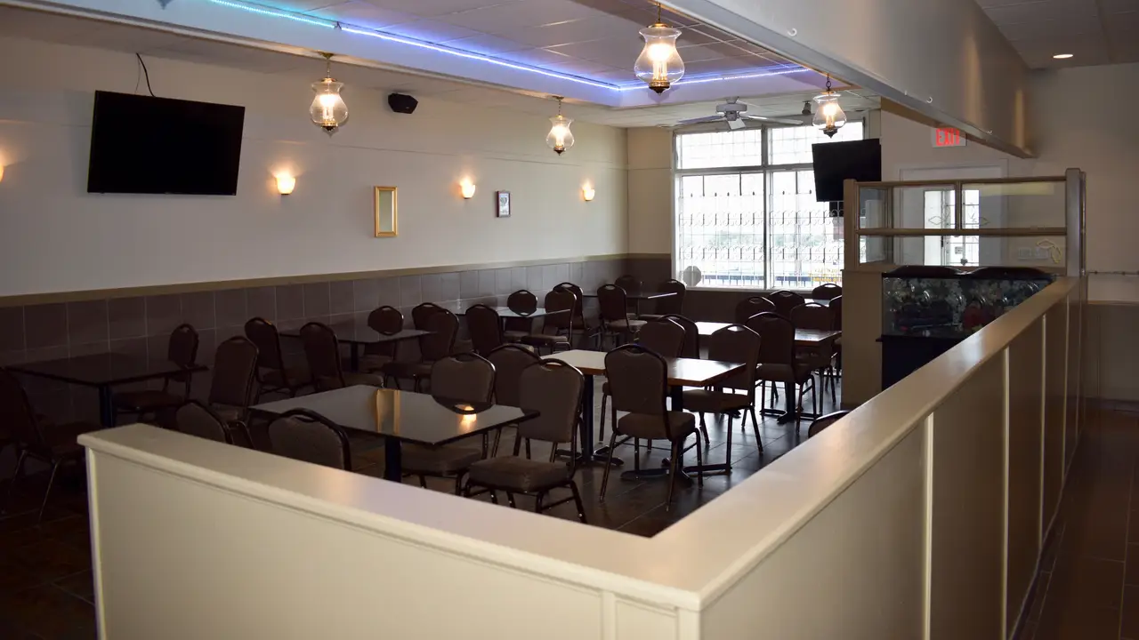 Cha Cha's Cafe and Restaurant, Calgary, AB