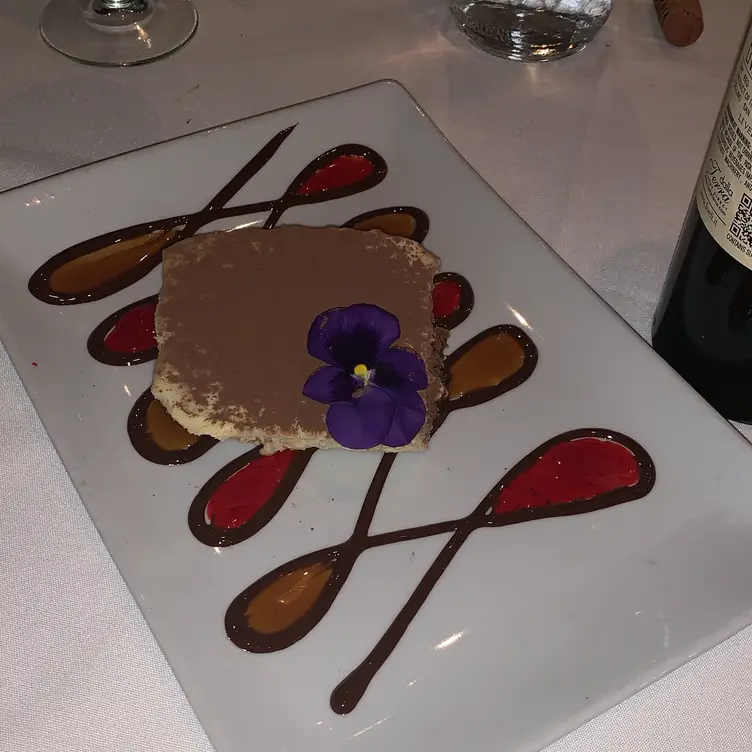Tocco Pizza e Arte, Chicago, IL