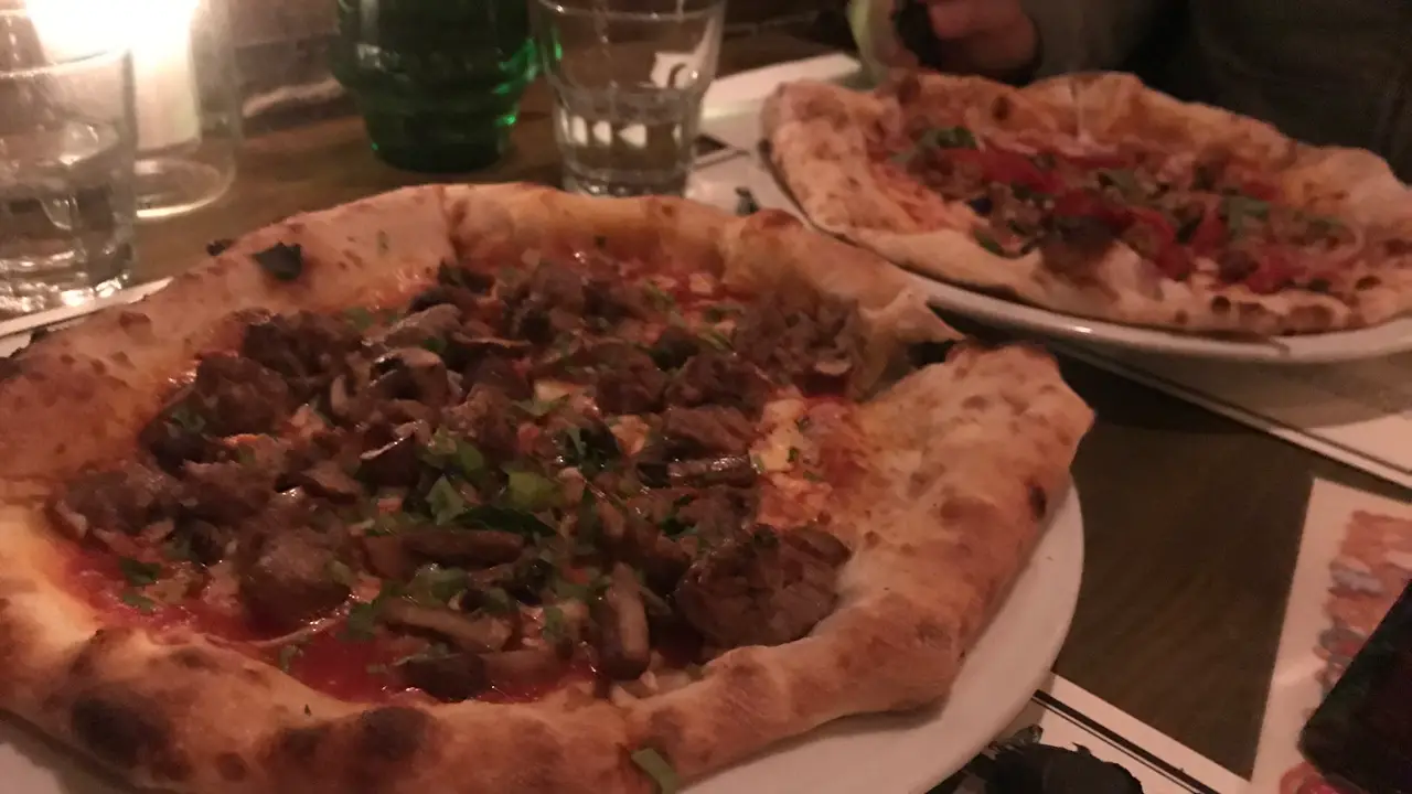 Pizzeria Magpie - Amherst, Montréal, QC
