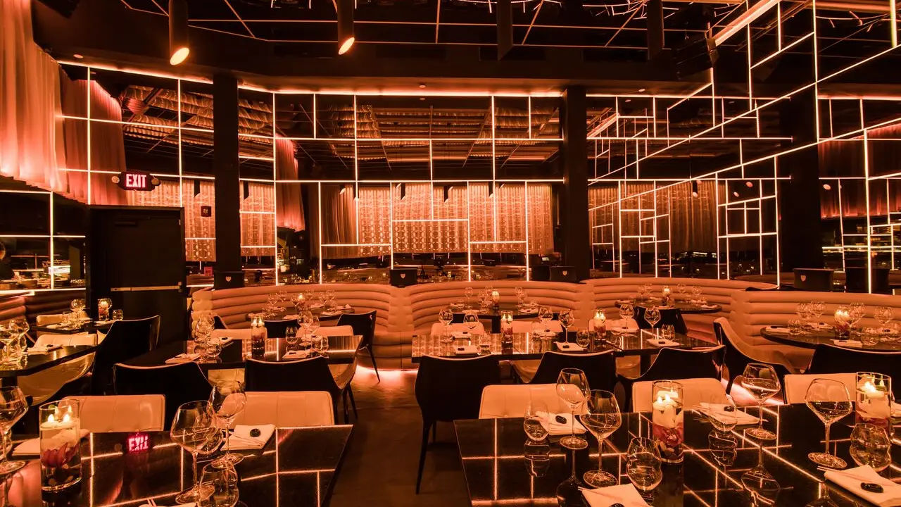 Myn-Tu, Miami Beach, FL