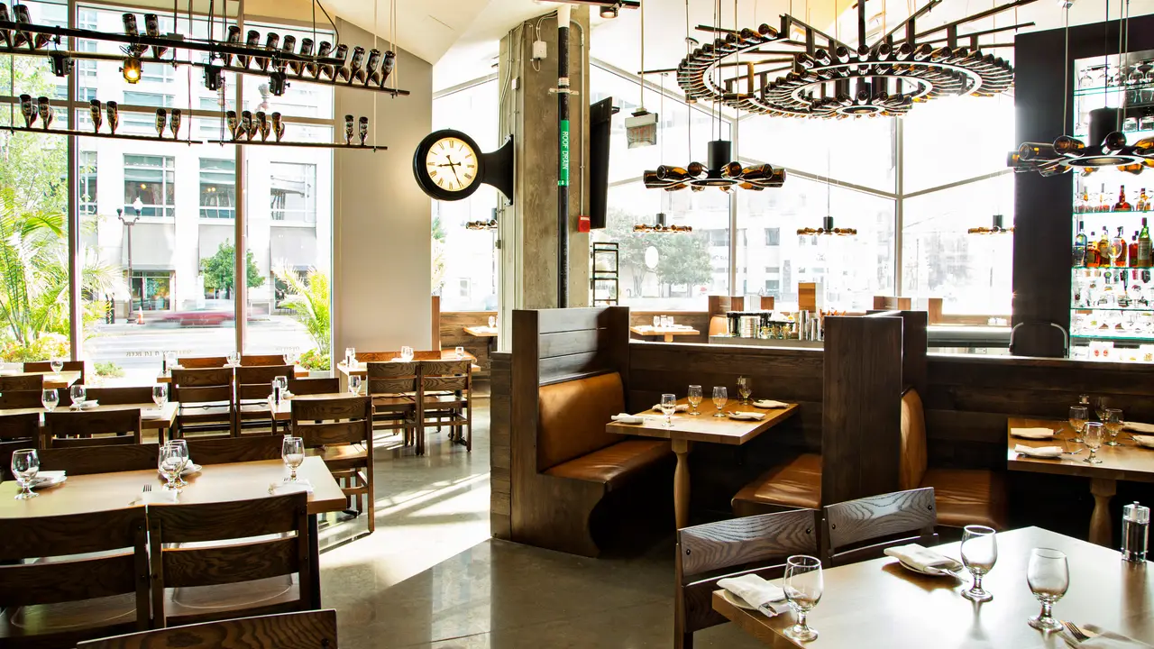 Mussel Bar & Grille - Arlington, Arlington, VA