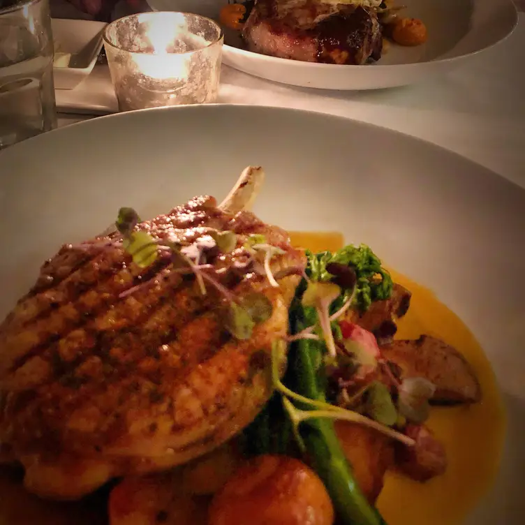 Taylor's Kitchen, Sacramento, CA