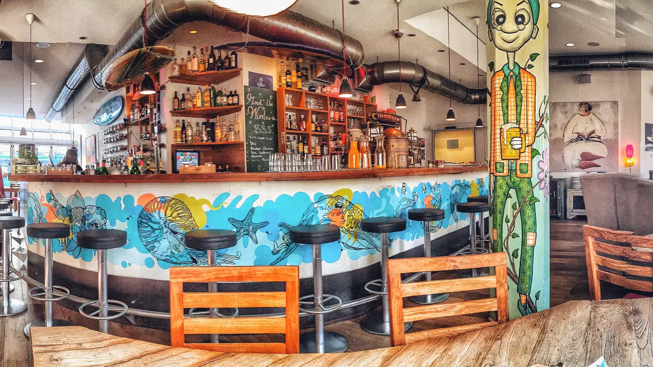Arts 'n' Boards - Permanently Closed, München, BY