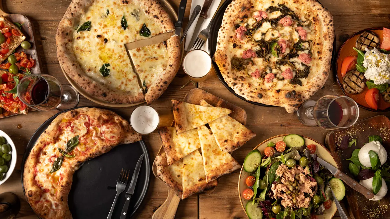 Rullos Pizzeria, London, 