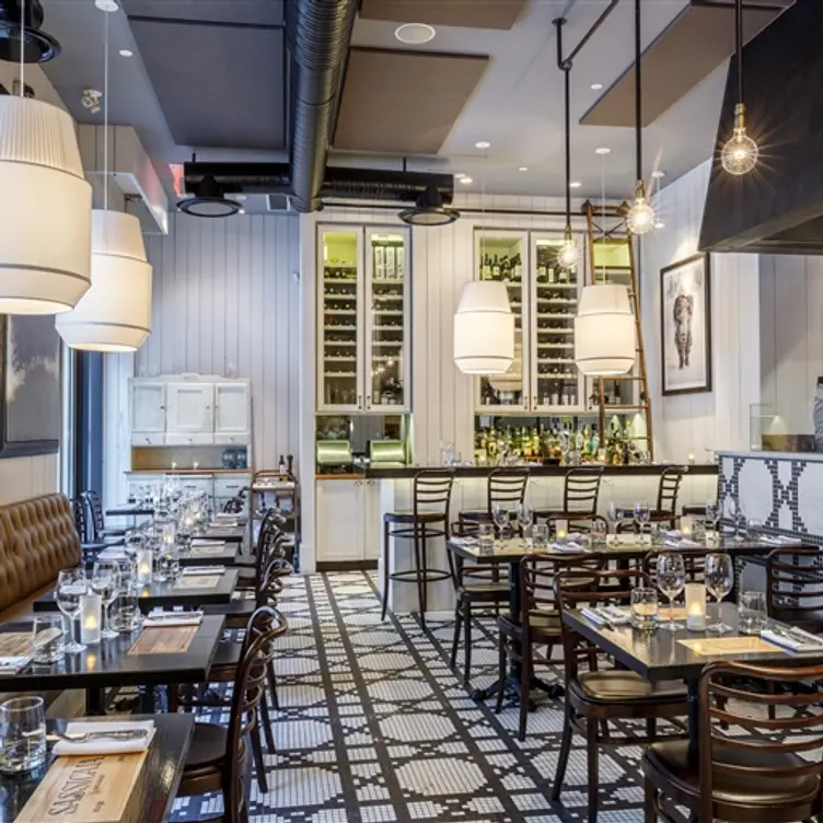 Cucina Market Bistro, Calgary, AB